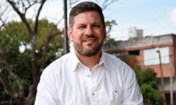 Massa impulsa a un empresario pyme para que el peronismo busque recuperar Tres de Febrero en 2027